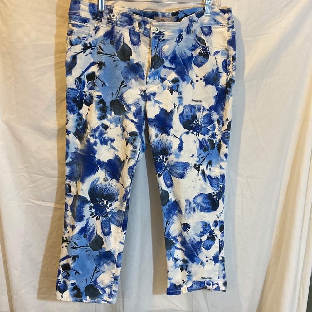Chico’s denim crops